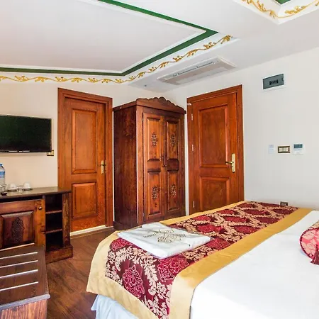 Garden House - Special Class Hotell 4*