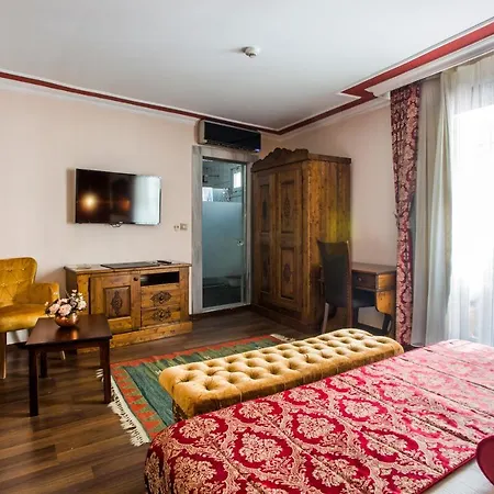 Garden House - Special Class Hotell