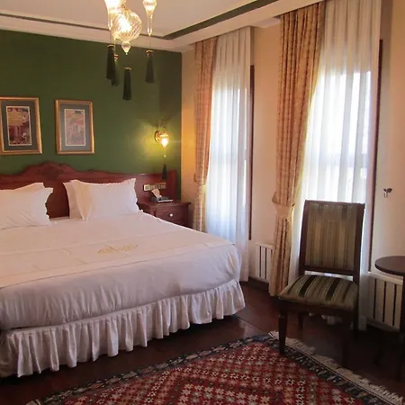 Garden House - Special Class Hotell