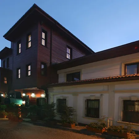 Garden House - Special Class Hotell